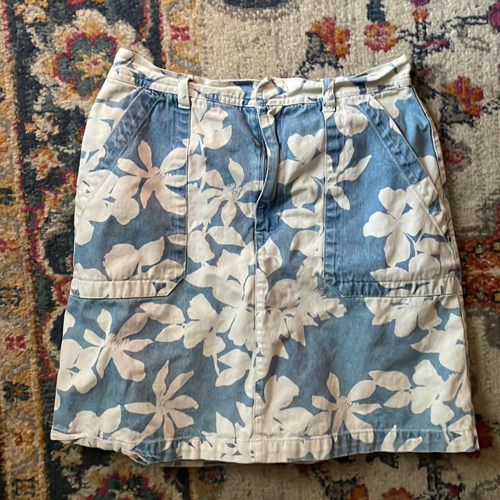 Vintage Gloria Vanderbilt 100% Cotton Floral Denim Skort